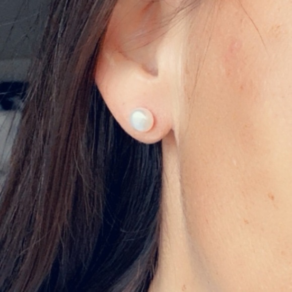 Sterling Silver Freshwater White Pearl Stud Earring 9mm - Picture 3 of 11